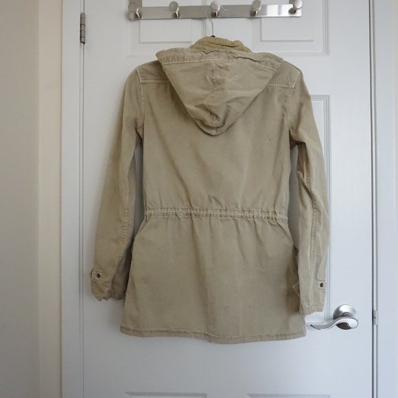 ARITZIA TALULA Light Olive Trooper Jacket - Picture 2 of 7